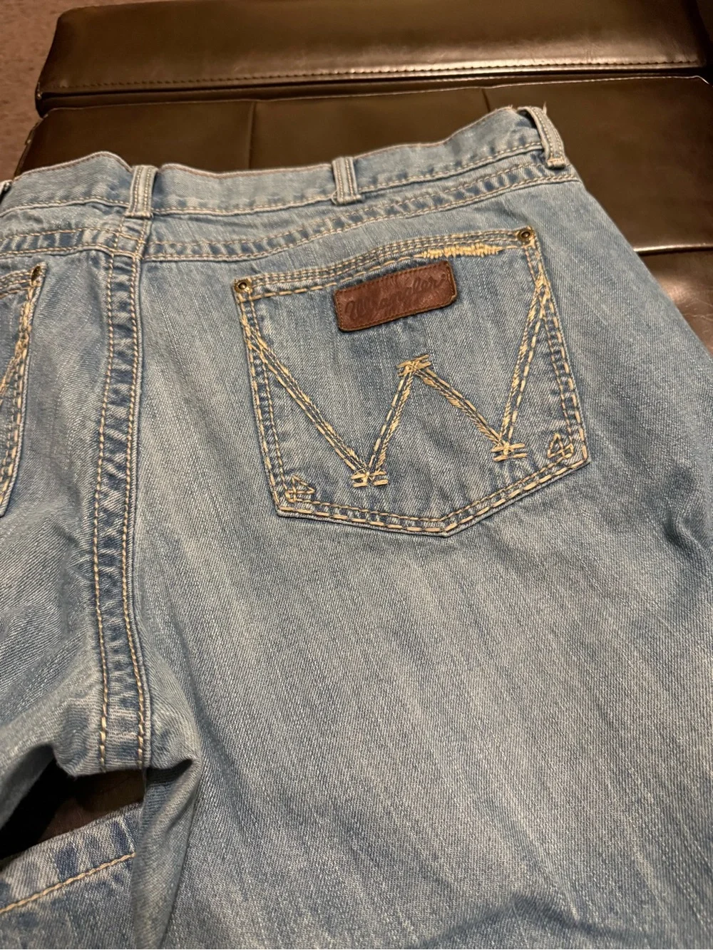 Relaxed Light Blue Men's Jeans – Comfortable Everyday Fit